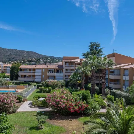 Superbe T3 Clim / Piscine / Commerces Et Plages. Ле-Лаванду