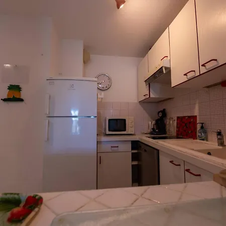 شقة Superbe T3 Clim / Piscine / Commerces Et Plages.