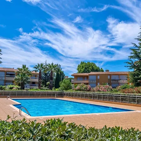 Superbe T3 Clim / Piscine / Commerces Et Plages. *