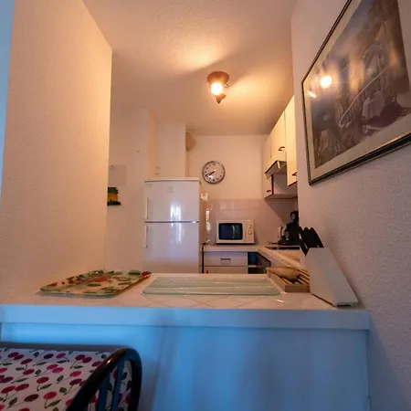 شقة Superbe T3 Clim / Piscine / Commerces Et Plages. *