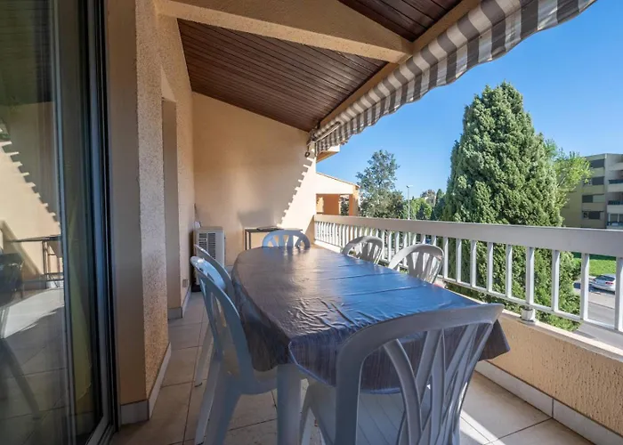 Lägenhet Superbe T3 Clim / Piscine / Commerces Et Plages. Le Lavandou